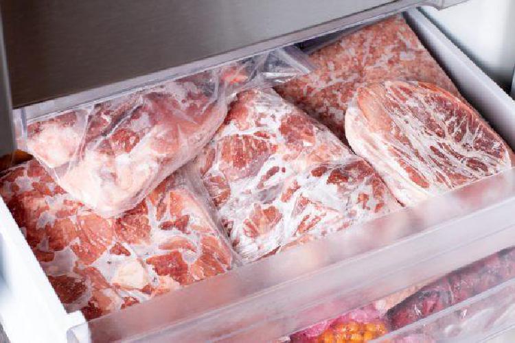 냉동고기 해동 빠르게, 10분 만에 끝내는 초간단 꿀팁! 실수 없이 맛 살리는 비법 공개
