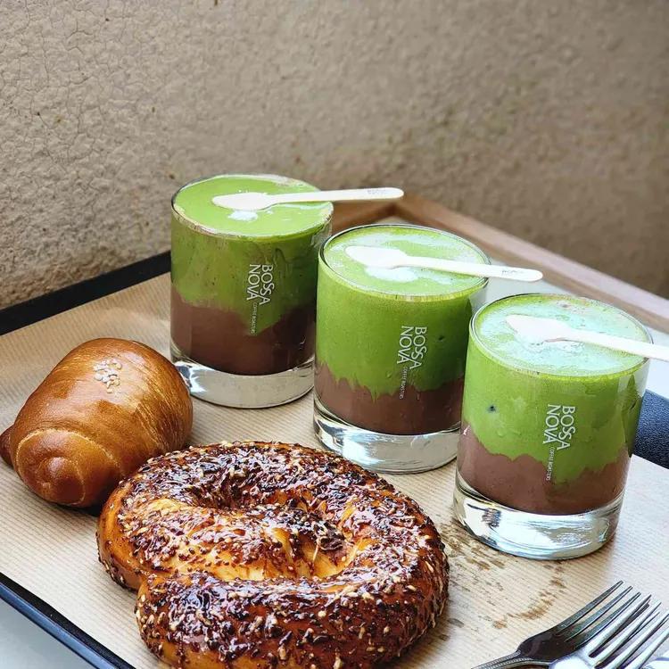 속초해수욕장 카페, 진짜 오션뷰 맛집은 어디? 현지인도 몰랐던 꿀팁 공개!