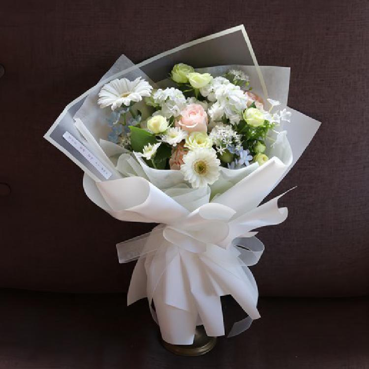 졸업식 꽃다발 생화 가격, 5만 원대 불가능? 진짜 현실 폭로