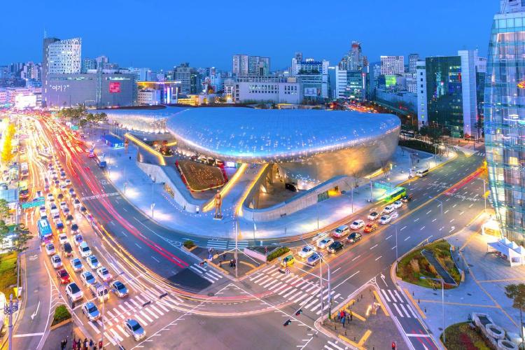 서울 2월 축제 완전 핫! 패션위크 티켓팅 대란 예감